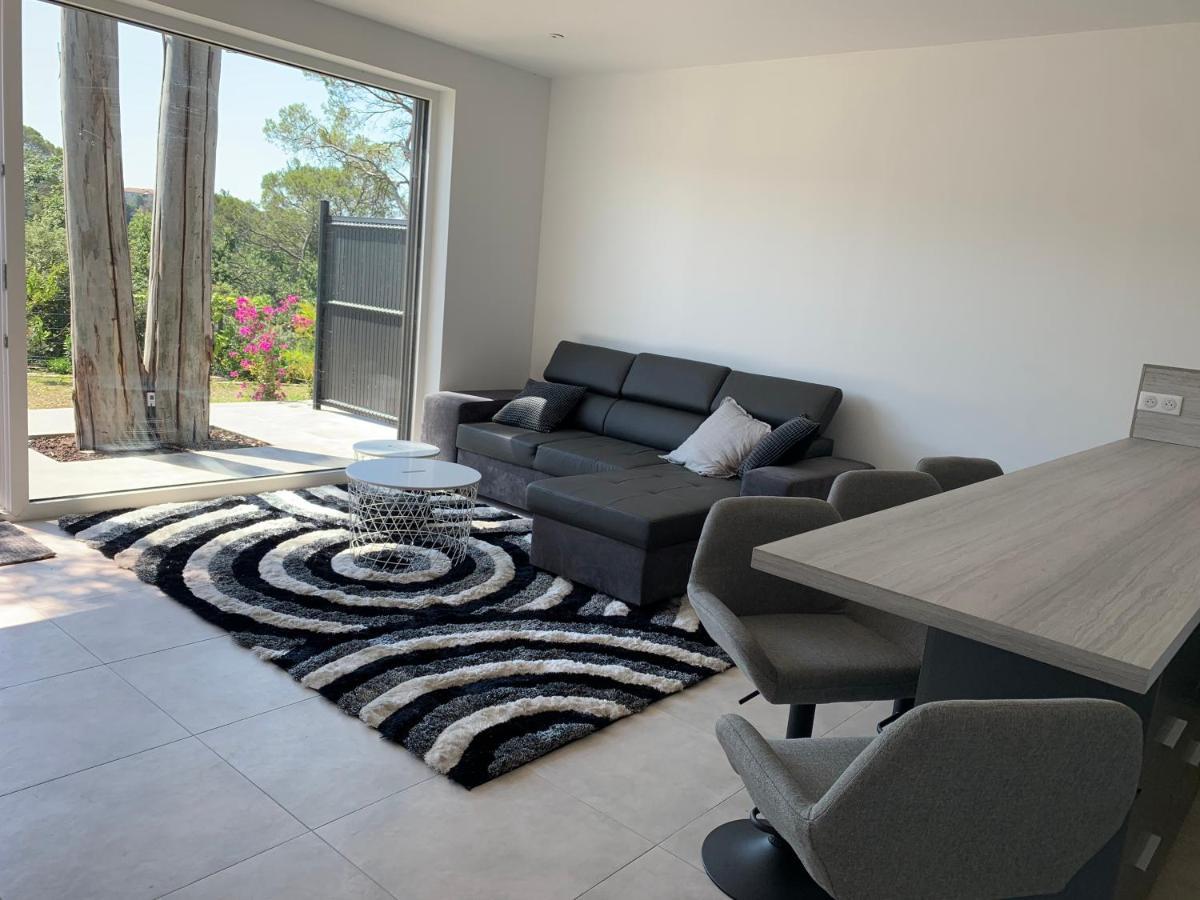 La Balma - 4 Appartements Avec Jardin En Maison Passive De Plain Pied A Frejus-Saint-Raphael 外观 照片